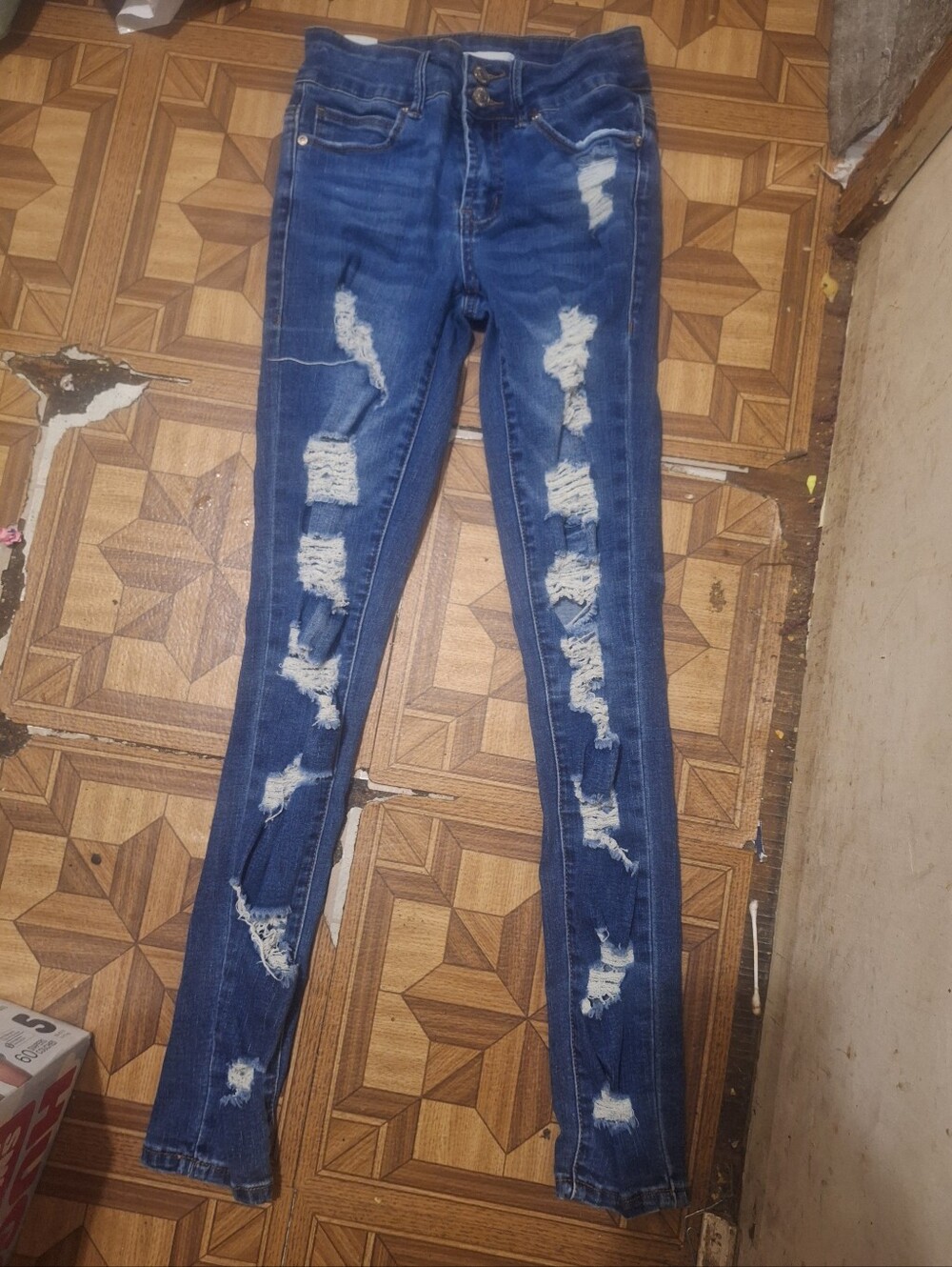 Almost Famous Distressed Skinny Jeans in Dark Blue SEE DESCRIPTION